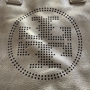 TORY BURCH SIGNATURE METALLIC TOTE